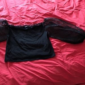 Off-the-shoulder lace sleeved blouse